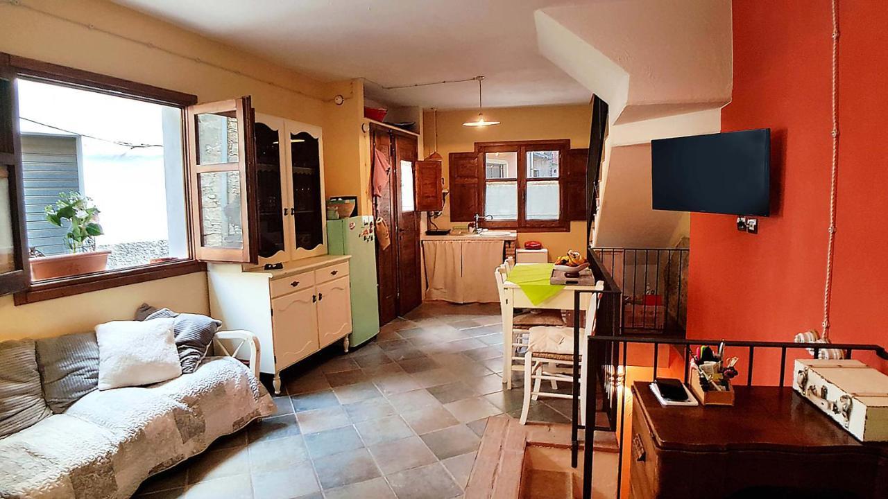 Casa Vacanza La Posadina Baunei Eksteriør billede