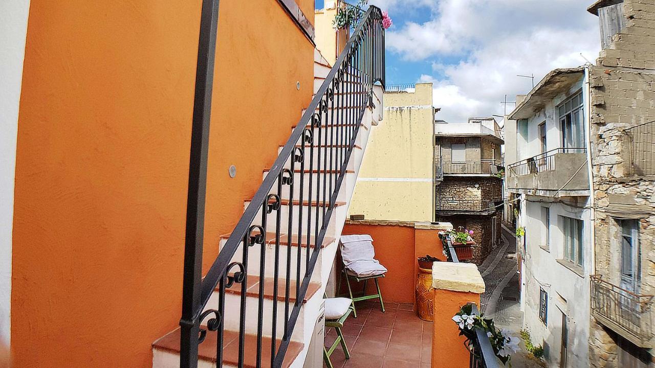 Casa Vacanza La Posadina Baunei Eksteriør billede