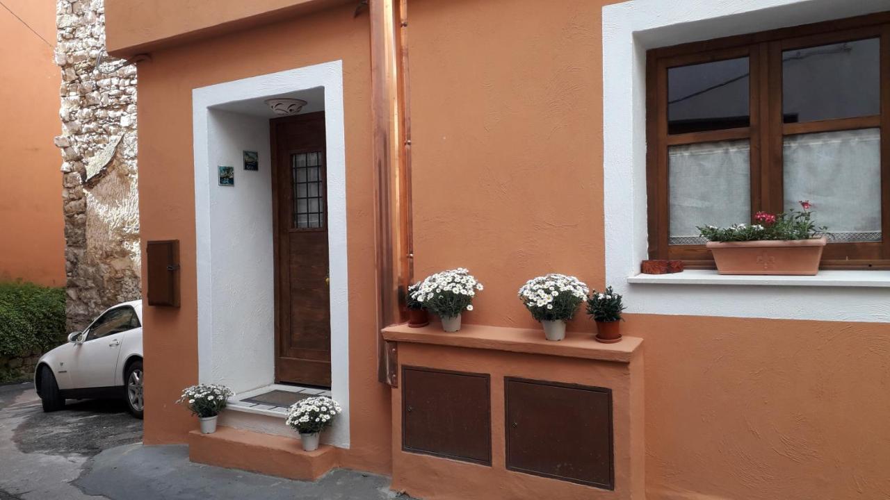 Casa Vacanza La Posadina Baunei Eksteriør billede